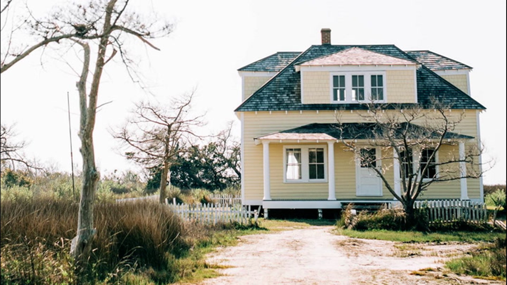 The little island of Portsmouth off the coast of North Carolina was once teeming with life, but it is now a ghost town of cottages, stores and other abandoned buildings.