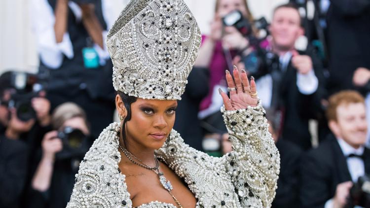 Super Bowl 2023: How to Watch & Buy Tickets to Rihanna's Halftime Show –  Billboard