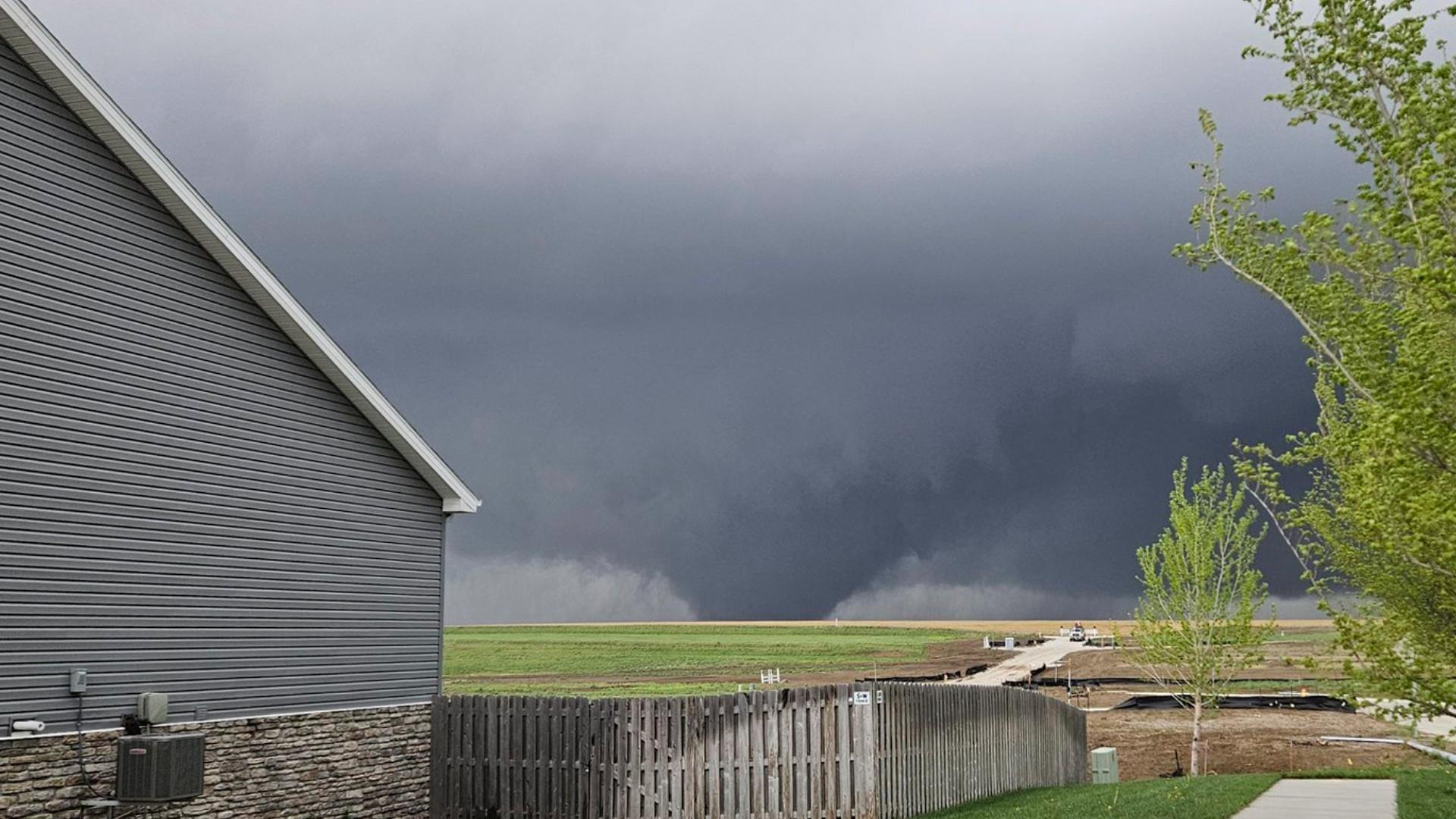 Nebraska tornado Omaha suburbs suffer severe damage