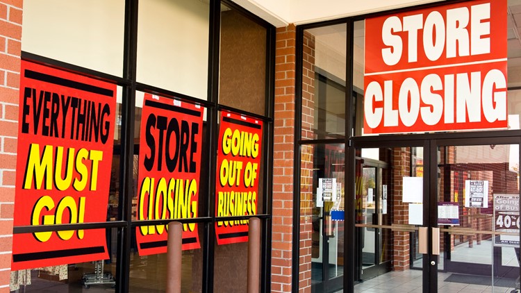 Another major retailer is going out of business, closing 200 stores