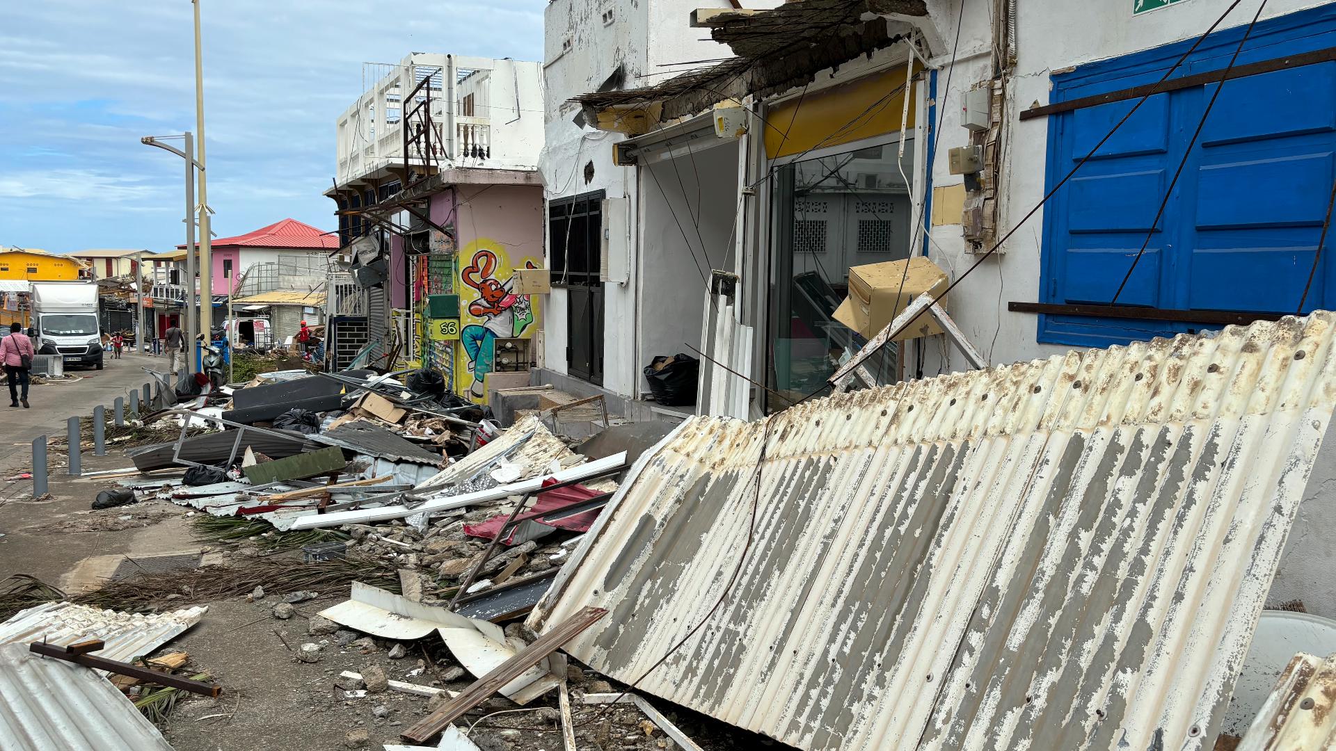 Cyclone Chido: France Rushes Aid To Mayotte, 'unimaginable' Devastation ...