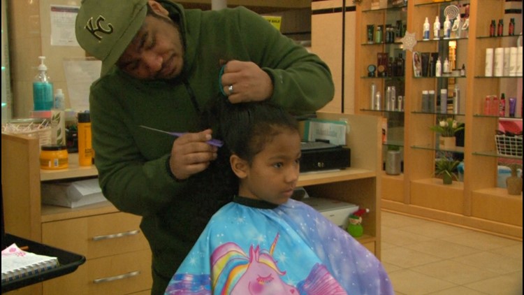 Salon teaches dads how to do their daughter's hair