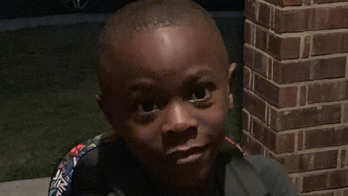 Mom of Texas first-grader who killed himself sues school district - Vimarsana News