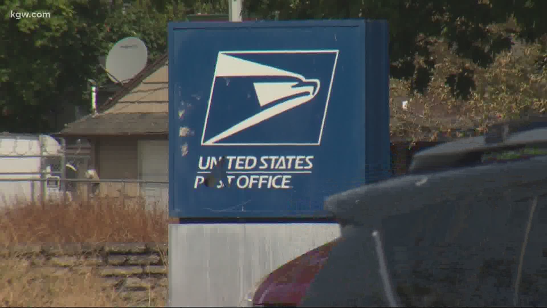 U.S. Senator Ron Wyden and State Senator Shemia Fagan attended a Save the Post Office Rally in Portland