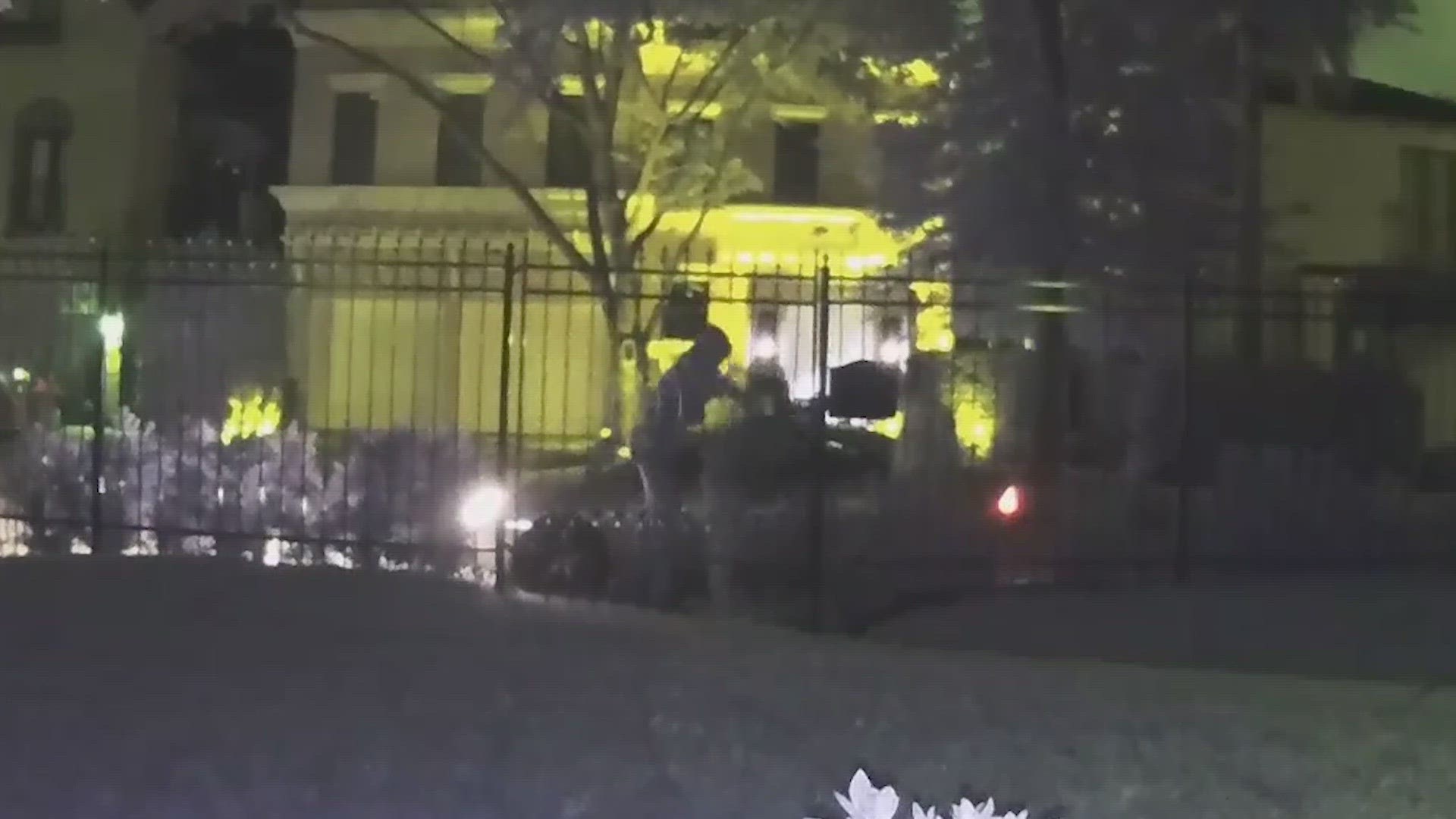 Video shows pizza delivery driver attacked near River Oaks | wltx.com