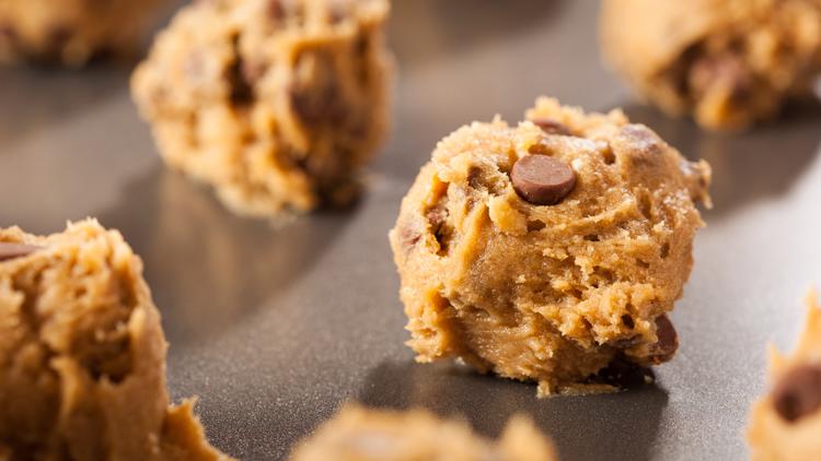 CDC investigating salmonella outbreak in 6 states linked to Papa Murphy's cookie dough