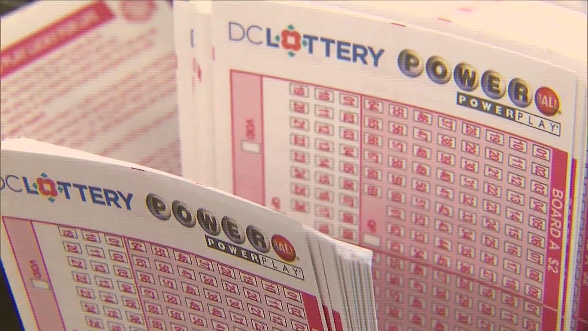 Darrin Duber-Smith with MSU breaks down what the odds are of winning a lottery jackpot.