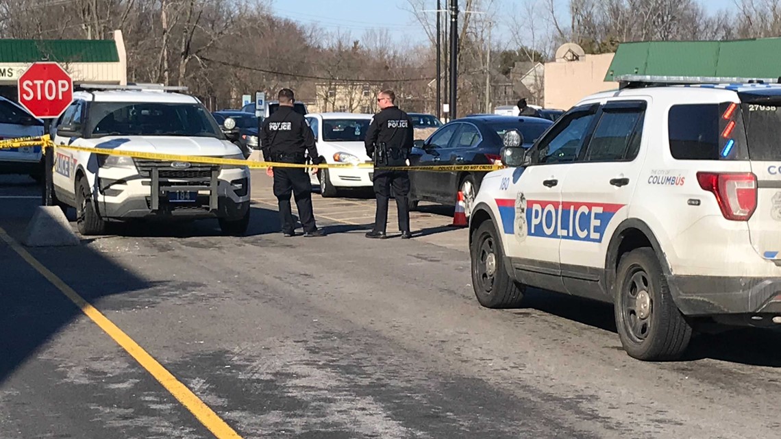 Off-duty Columbus police officer hospitalized after accidentally shooting himself - Vimarsana News