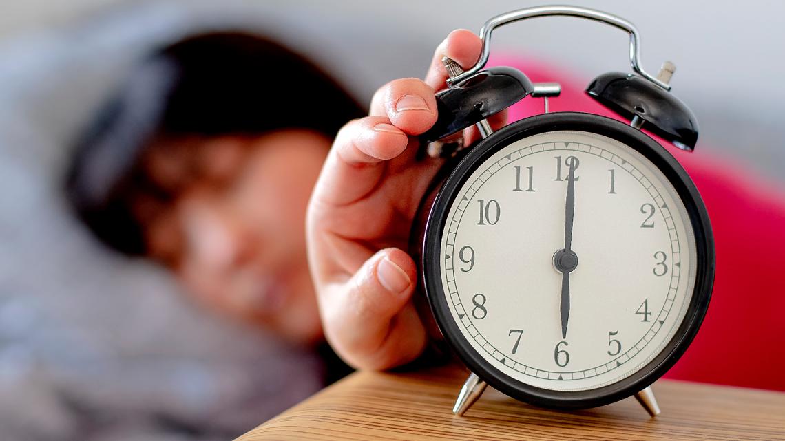 Daylight saving time 2025 ends as experts explain effects on sleep and health