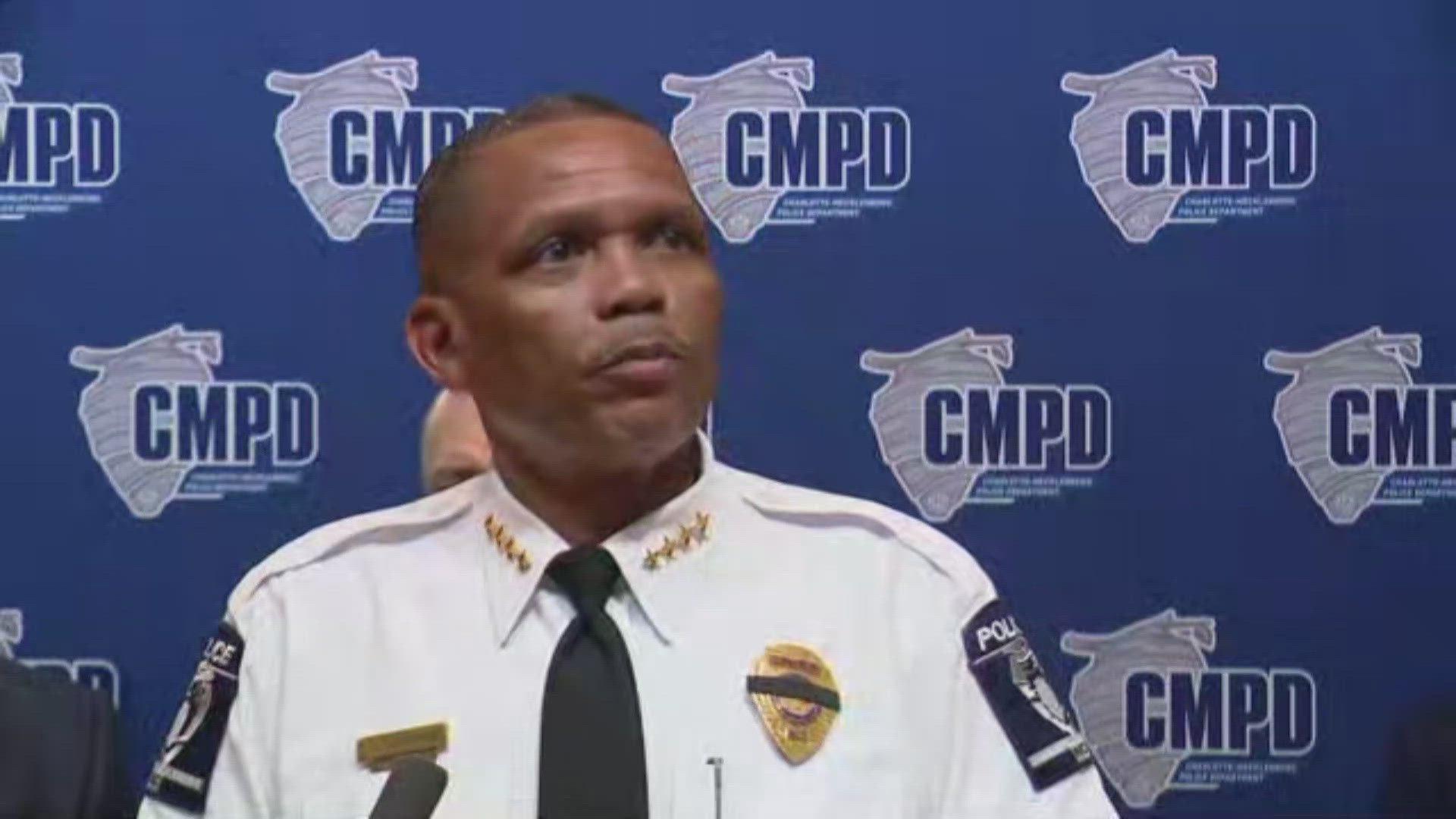 Investigators trying to determine where Charlotte shooting suspect, who shot and killed four law enforcement officers and injured four others, got his guns.