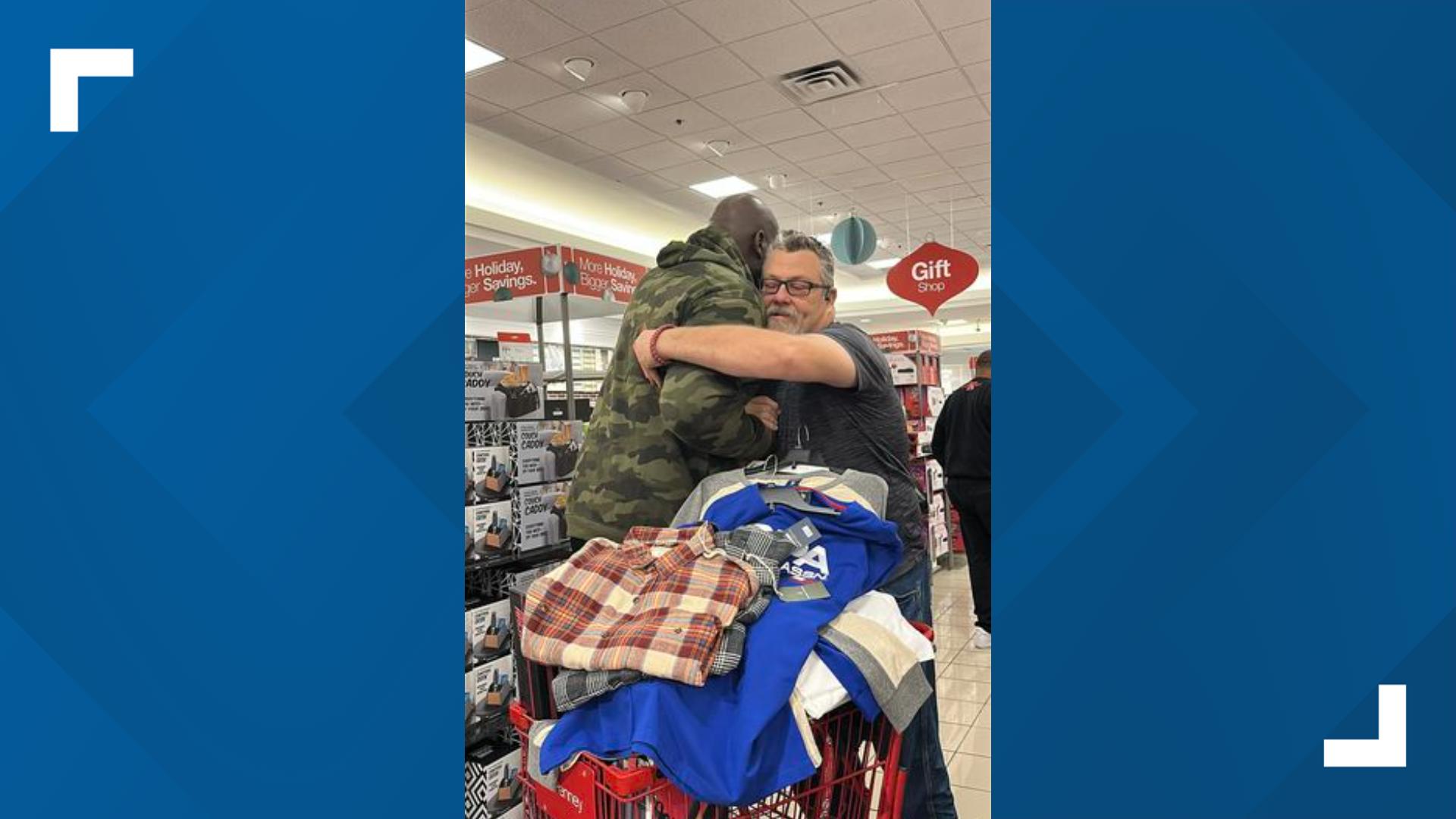 Shaq-a-claus! Texas Couple Surprised With Holiday Shopping Spree | Wltx.com