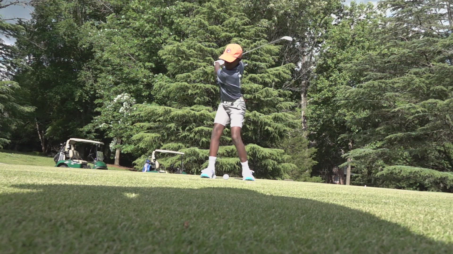 William Ratchford’s golf swing has gotten attention all over social media.