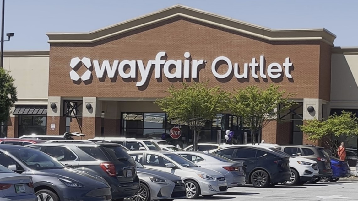 Where is the nearest Wayfair outlet?