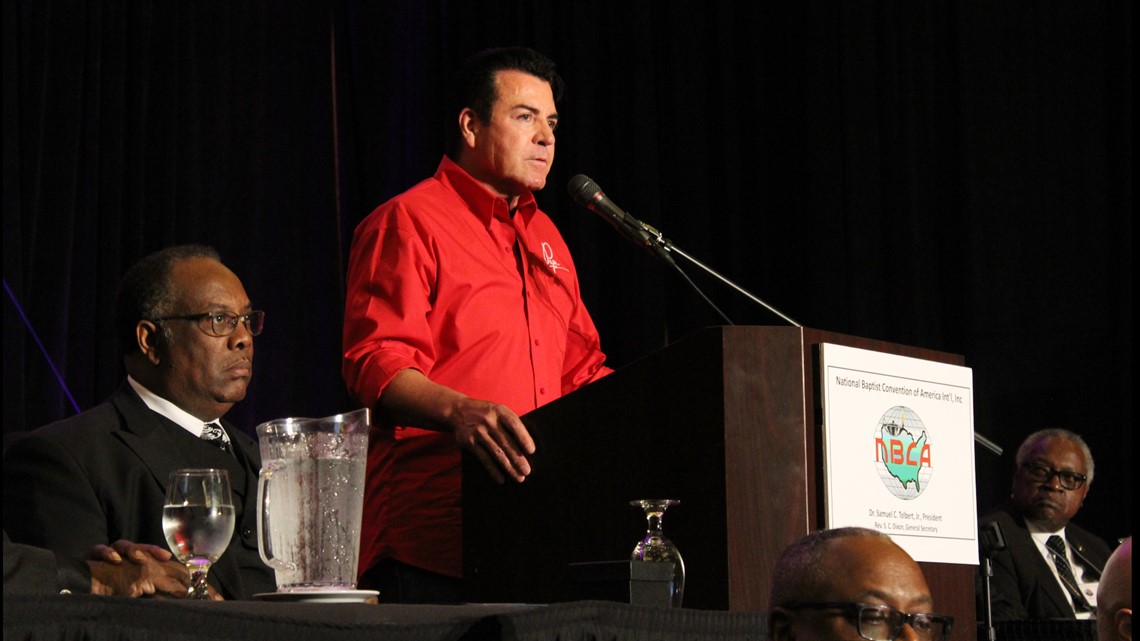 Papa John's takes $20K in scholarships away after ...