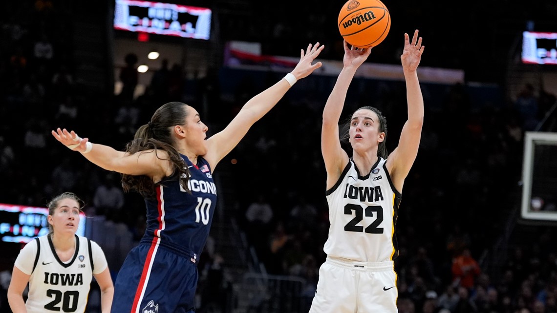 Caitlin Clark Leads Iowa To 71 69 Win Over Uconn In Final Four