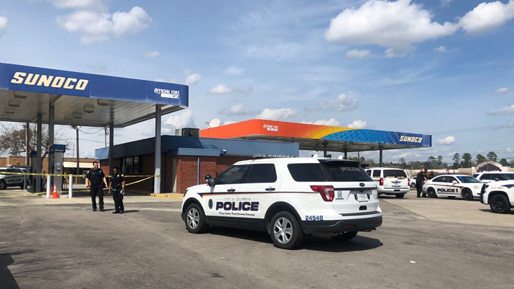 Columbia Police searching for two suspects in gas station shooting ...