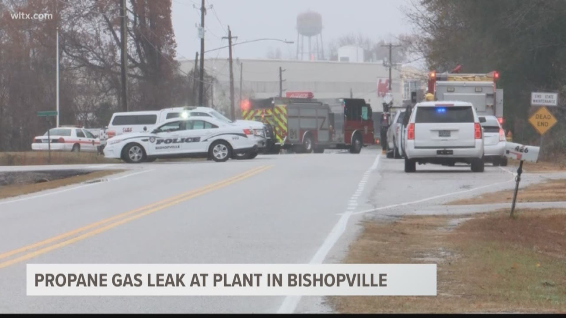 Emergency crews are responding to a propane tanker leak outside the Coca Cola plant in Bishopville.