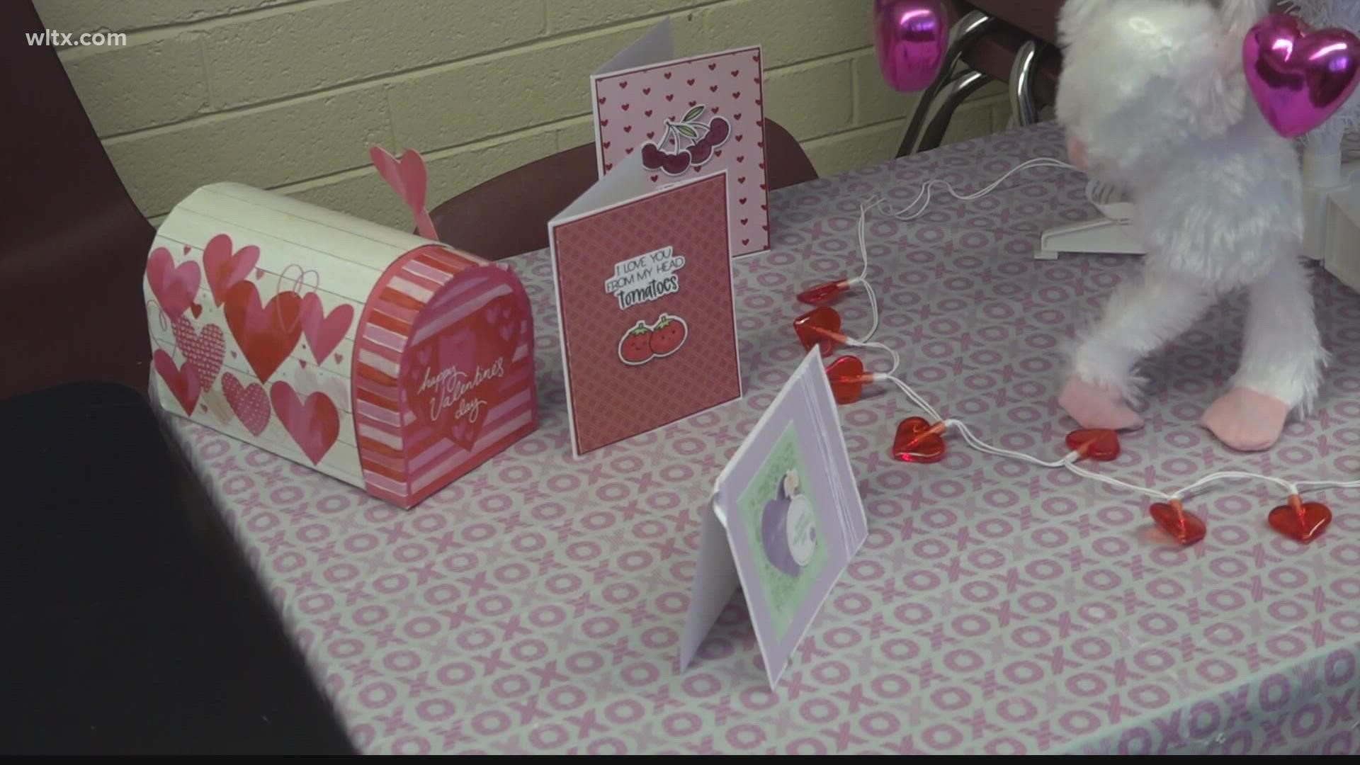Teens spread the love to let Veterans know they are loved and appreciated this Valentine's Day season.