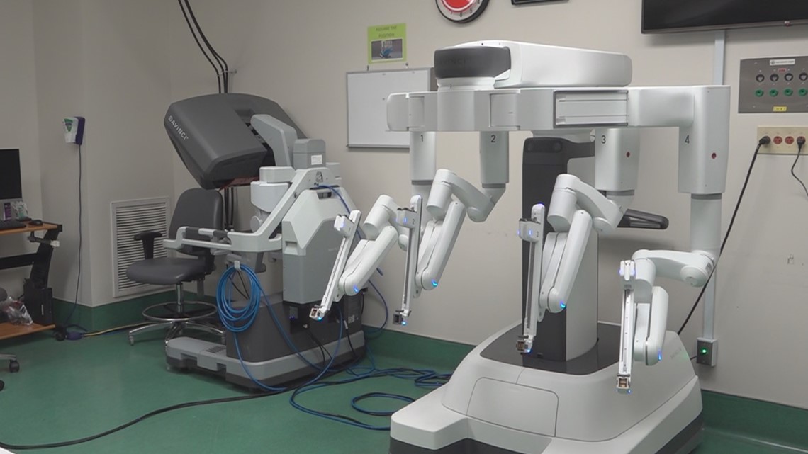 DaVinci Xi 3D robotic surgical system at Palmetto Health Tuomey | wltx.com