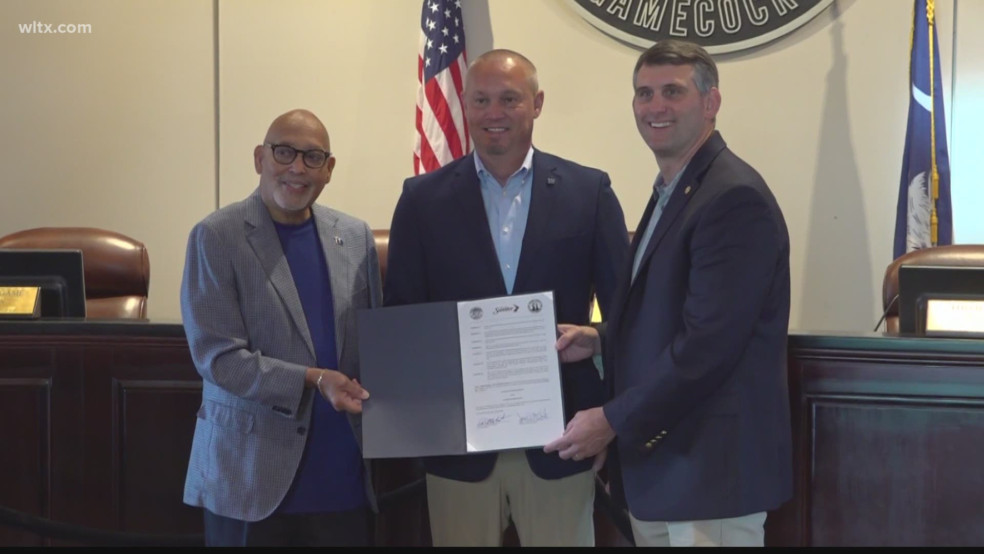 Sumter Mayor David Merchant alongside County Council Chair Jim McCain signed a joint-proclamation Monday declaring May 3 – 7 Small Business Week in the community.