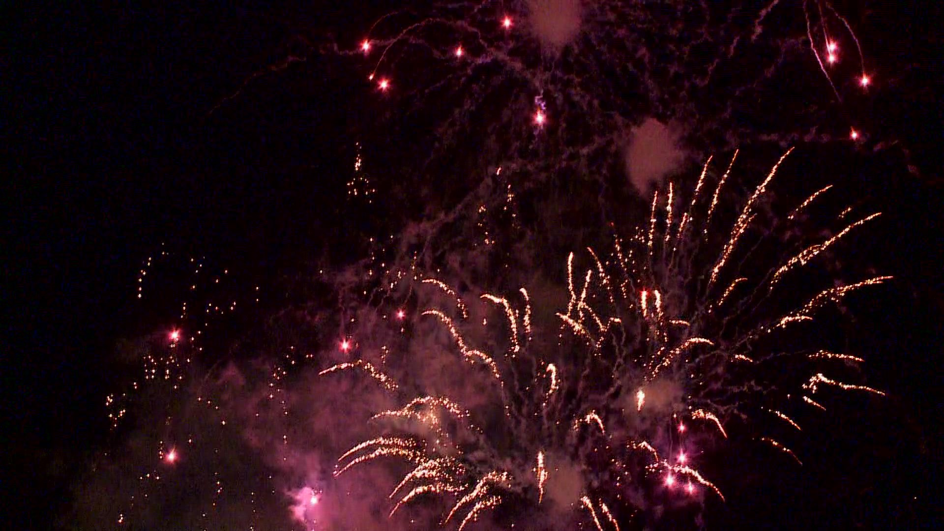 Fireworks return to downtown Columbia