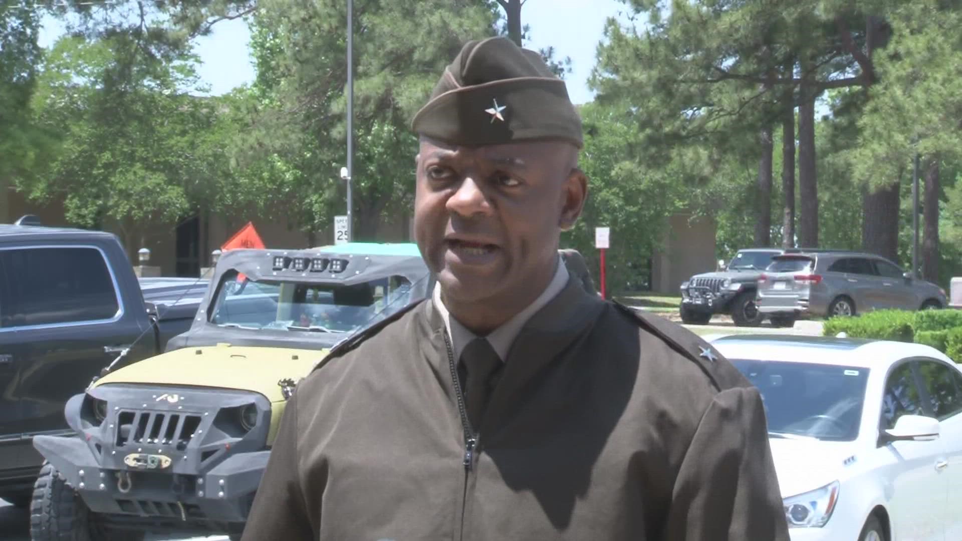 Ft. Jackson Gen. Milford Beagle Jr. says the trainee accused of hijacking a bus had an unloaded rifle.