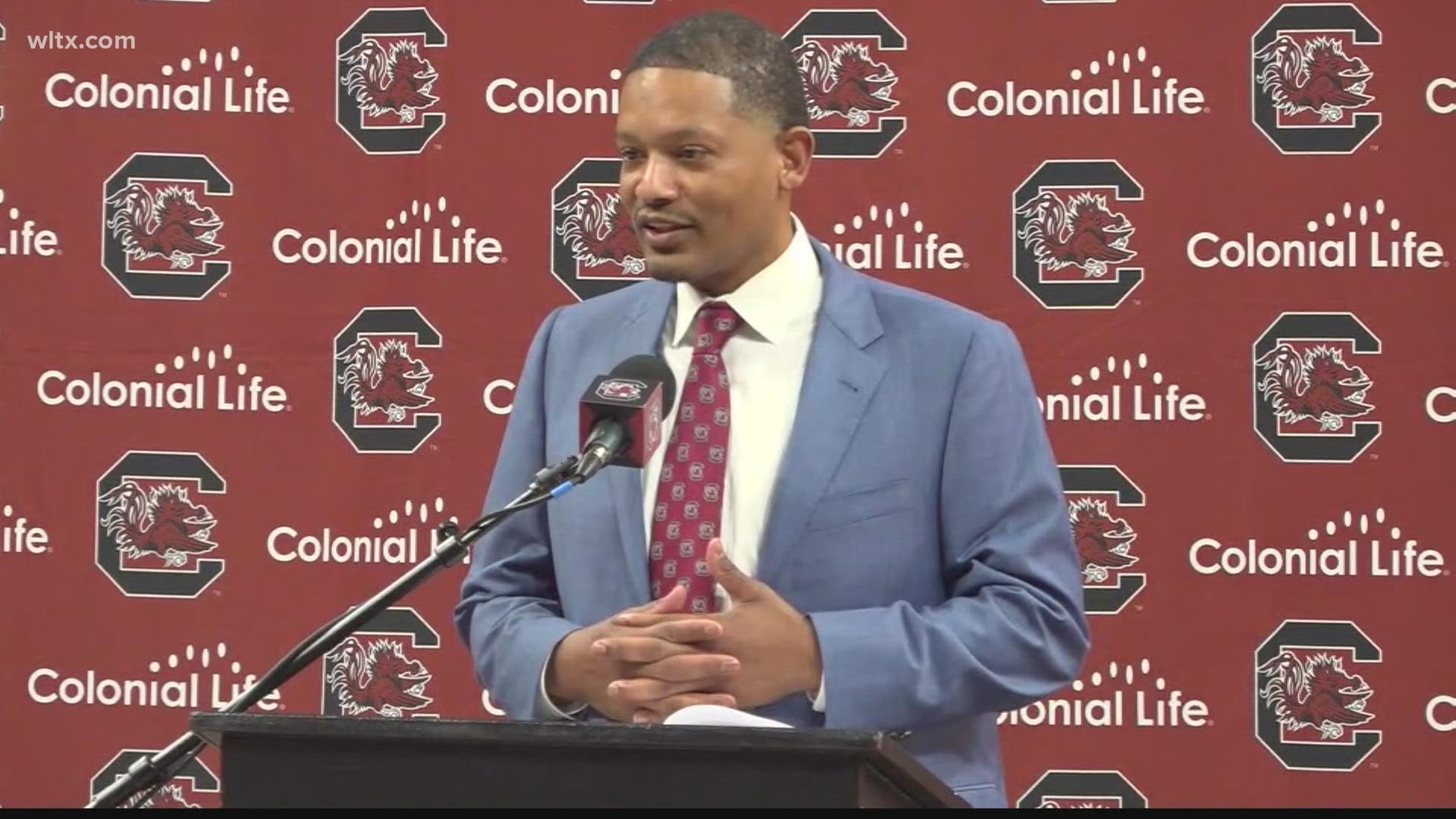 Lamont Paris has been officially introduced as UofSC's new men's basketball coach. Here's how fans are reacting.