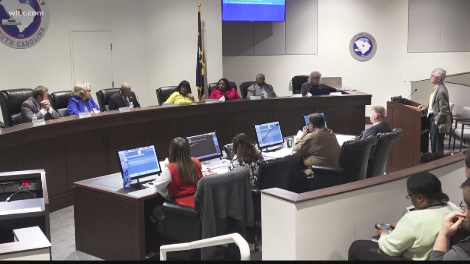 Richland County council once again voted to fire county administrator Gerald Seals.  In a special called meeting today council members outlined their concerns