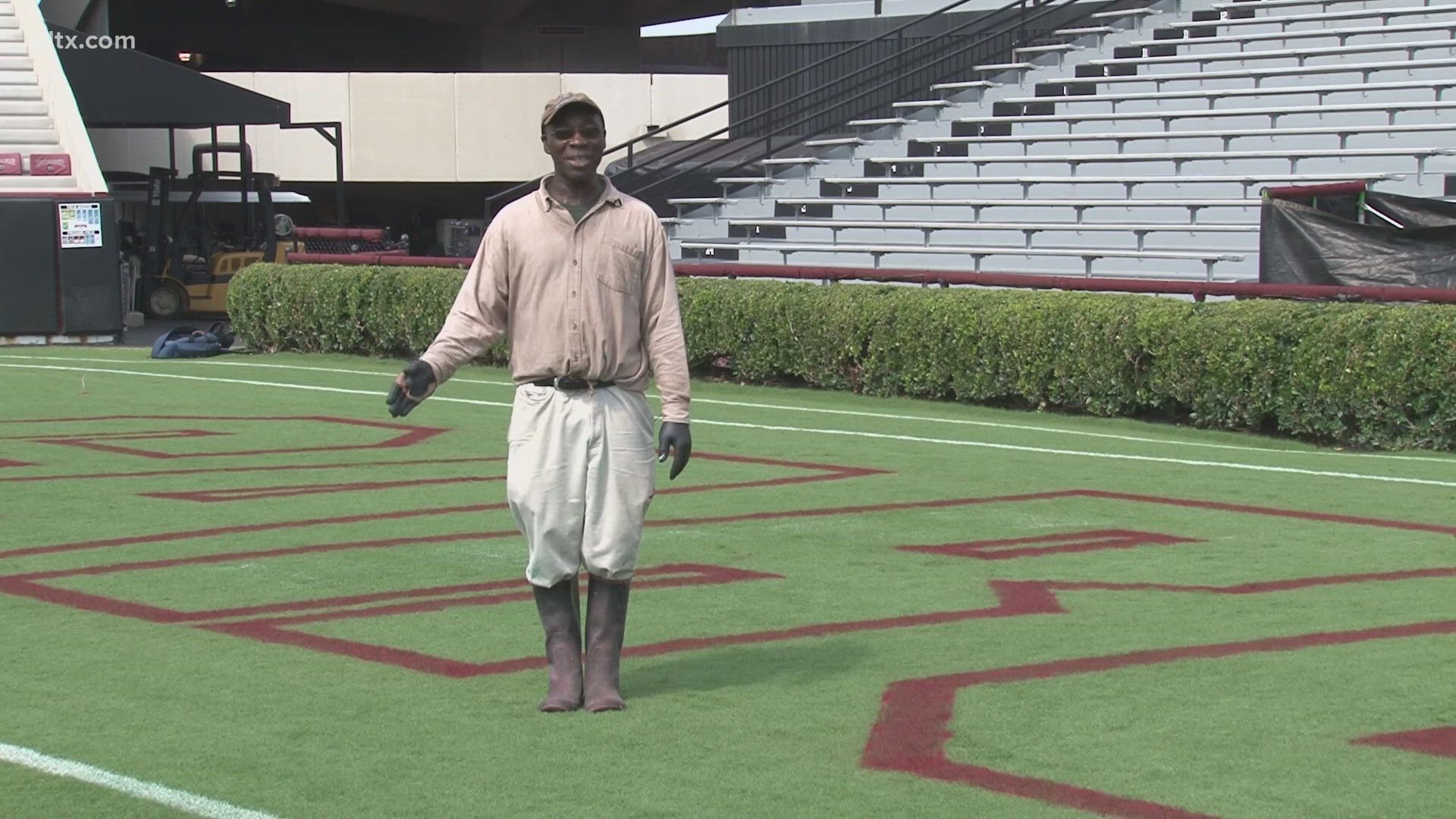 South Carolina fans remember Eddie Dunning's iconic field art | wltx.com