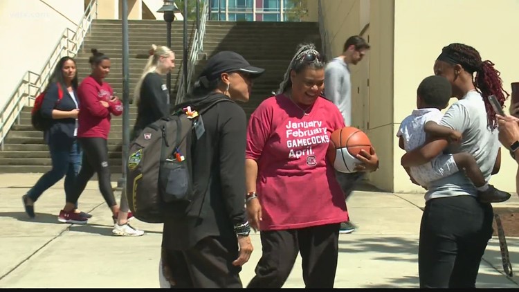 Dawn Staley and the Gamecocks look another successful business trip to Greenville