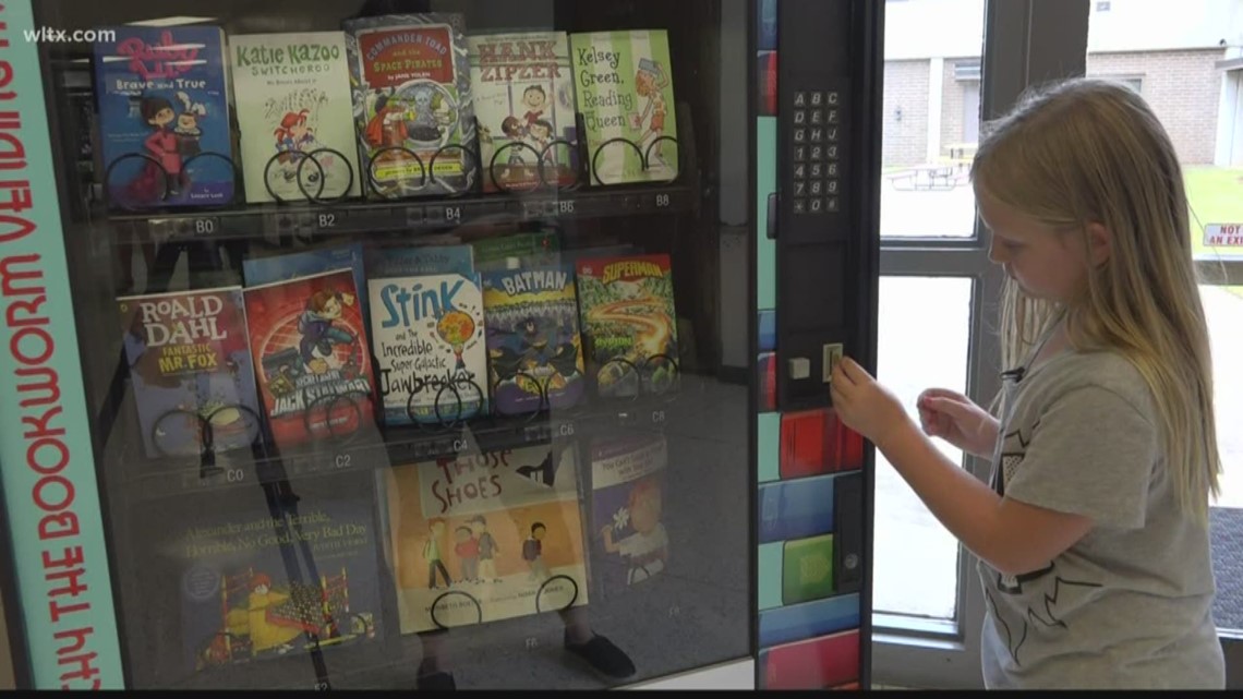 Pelion Elementary School gets new book vending machine