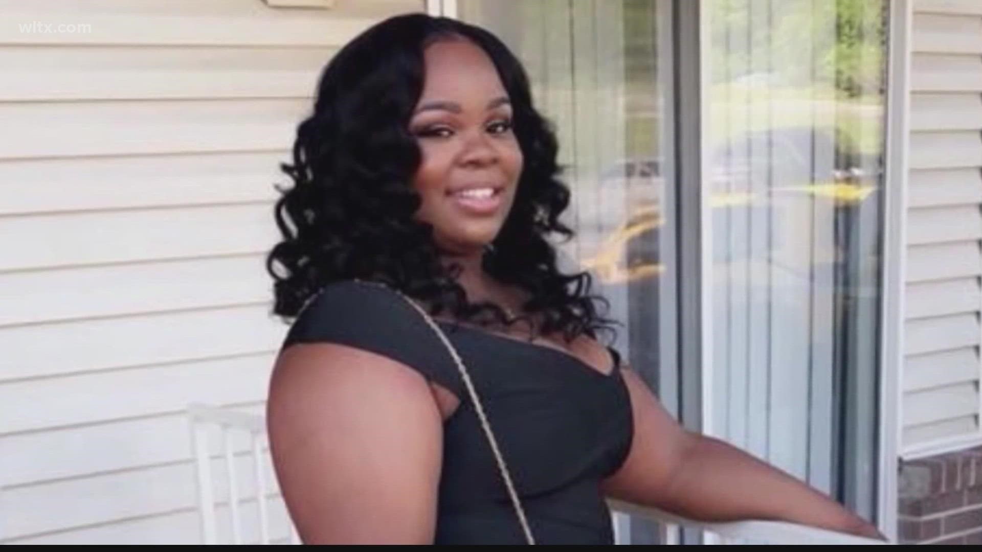 Today the Justice Department filed federal charges against four current and former Louisville Police Officers connected to the 2020 death of Breonna Taylor.