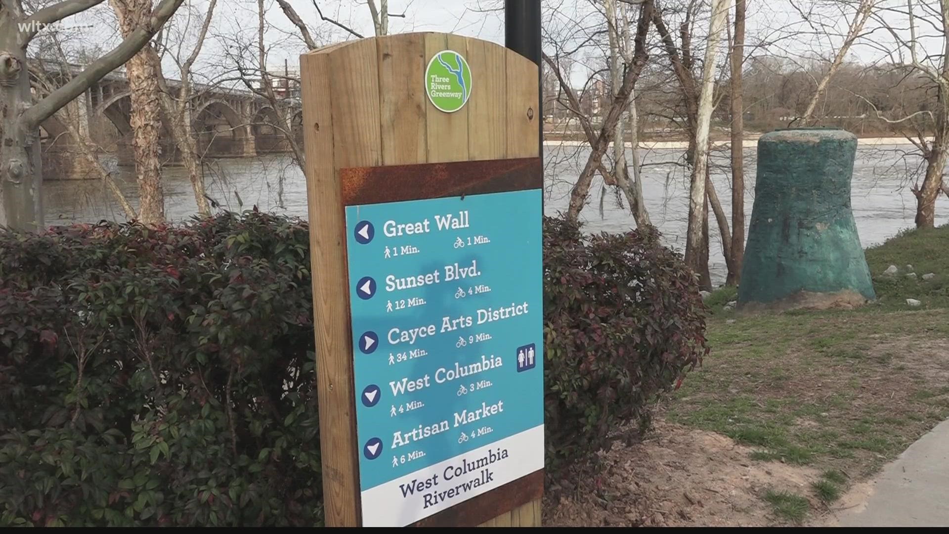 The Cayce and West Columbia just put up new signs they're hoping will help point you to your new favorite restaurant, park, or place to shop.