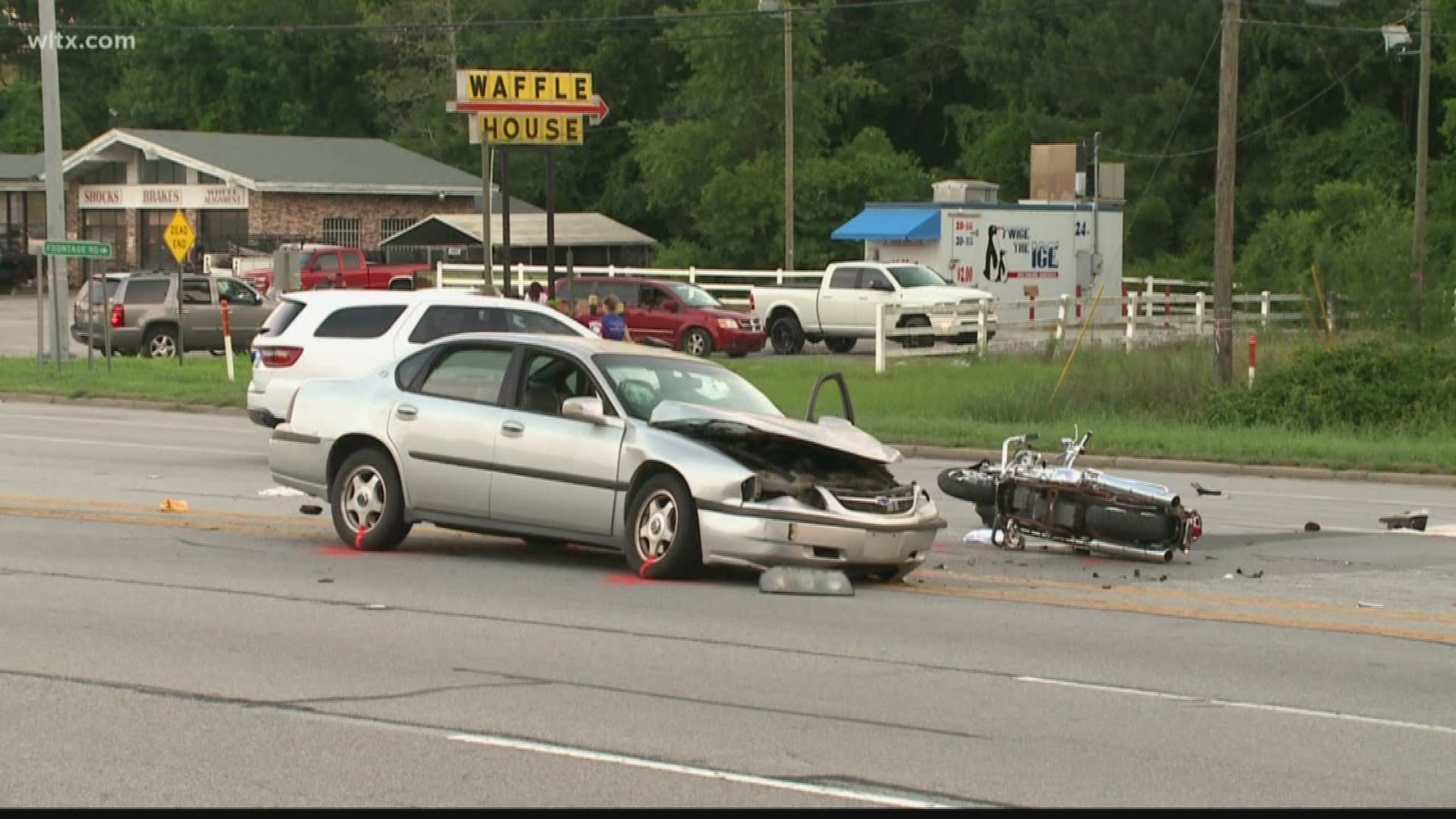 The accident happened a little after 7 p.m. in the 2800 block of Charleston highway.