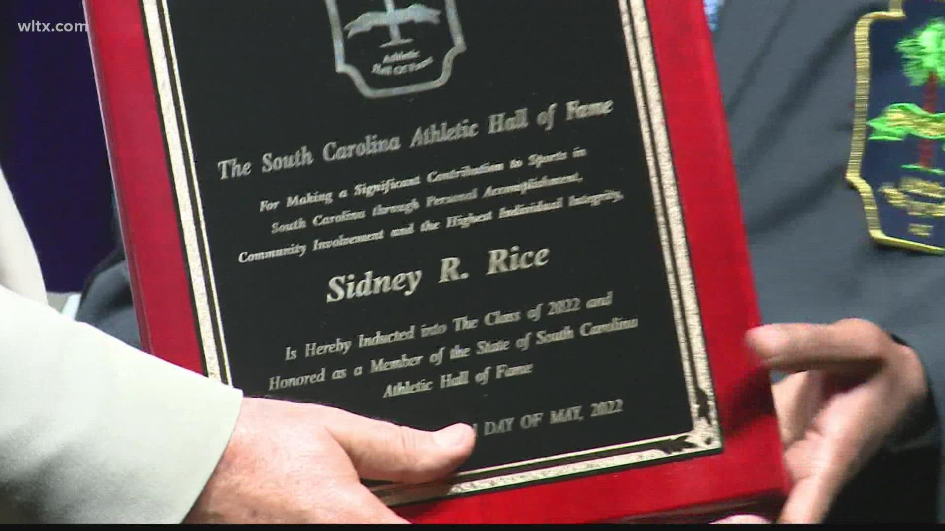 South Carolina Athletic Hall of Fame inducts 11 new members