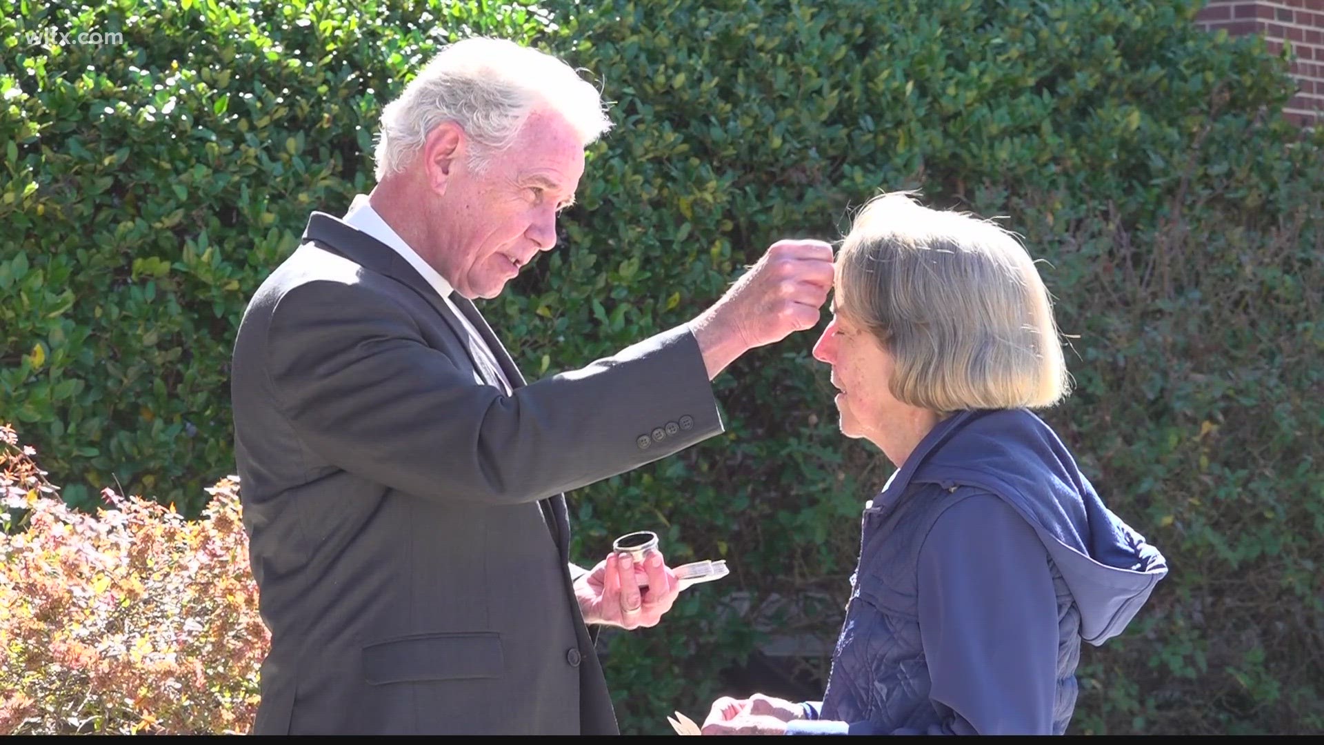 Pastor Smoke Kanipe with the Shandon Methodist Church offered ashes to go.