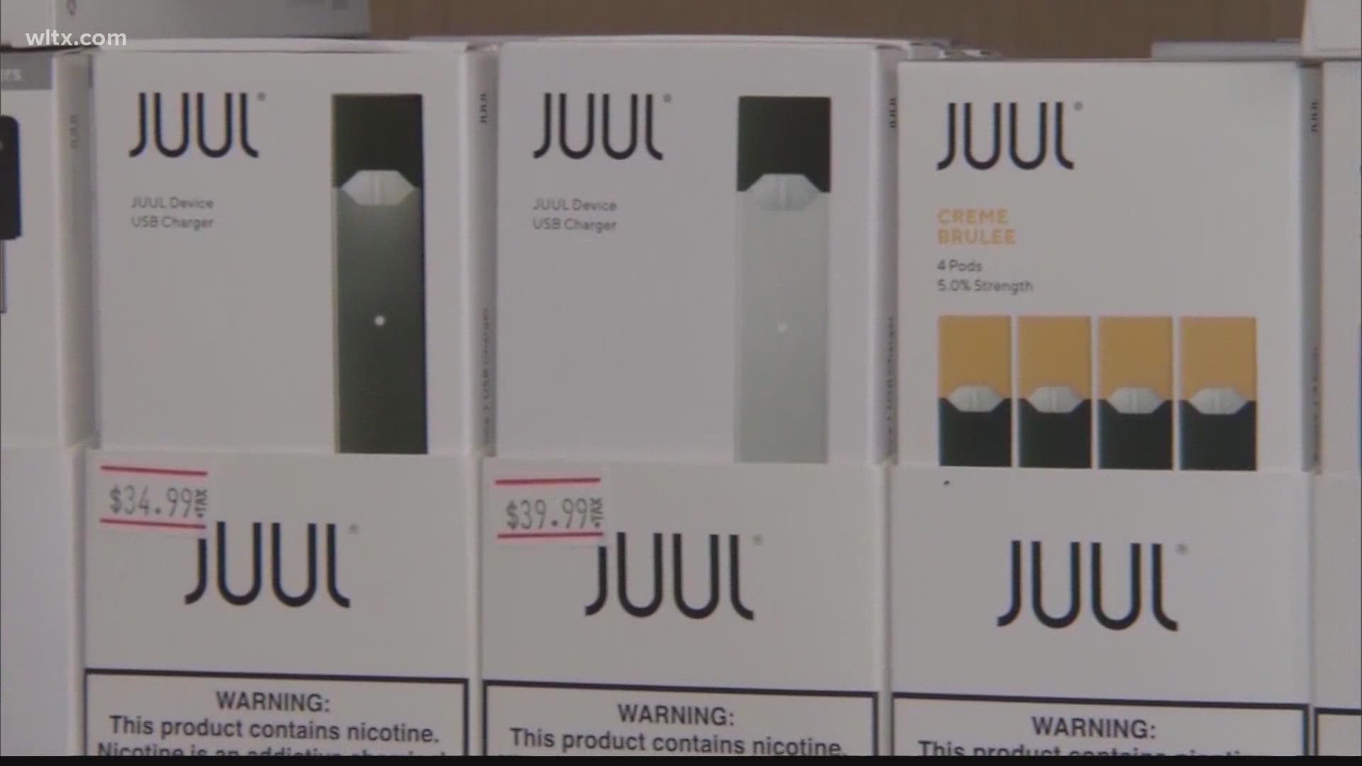 Juul can continue to sell its electronic cigarettes, at least for now, after a federal appeals court on Friday temporarily blocked a government ban.
