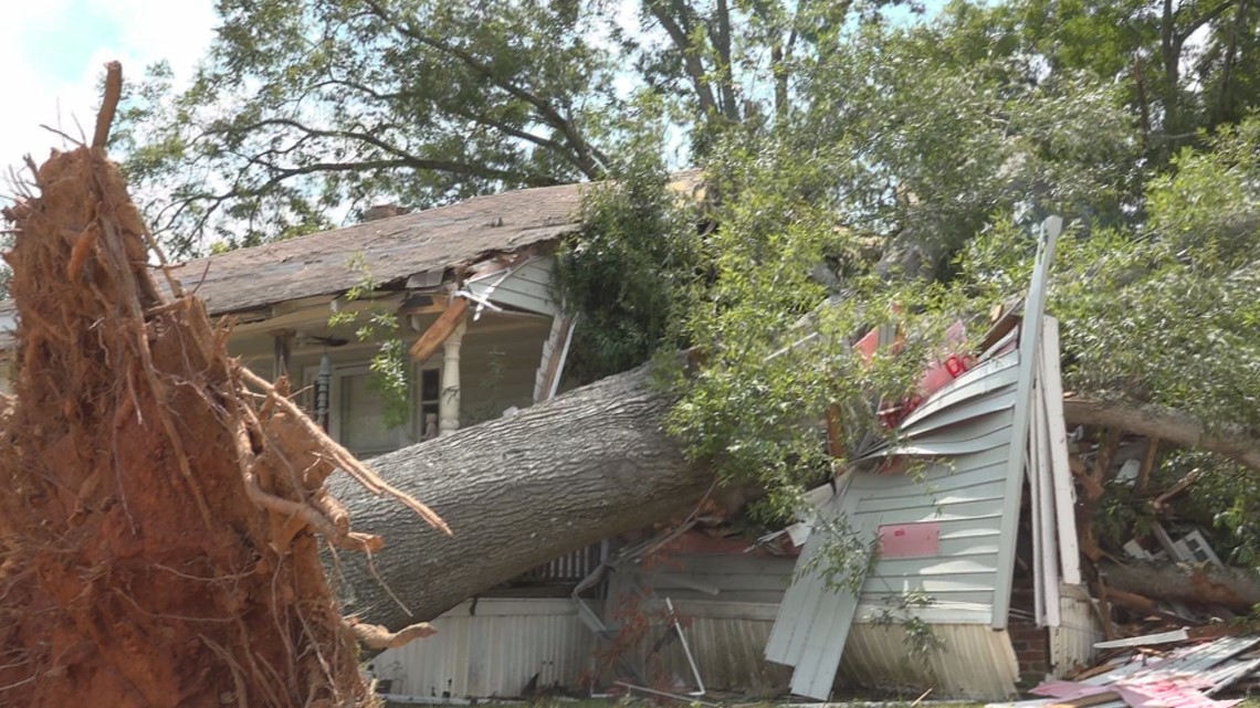 Damage in Newberry caused by downburst according to National Weather Service report