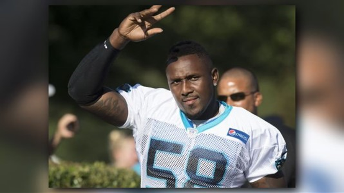 Panthers' Thomas Davis takes Greenville kids back-to-school shopping