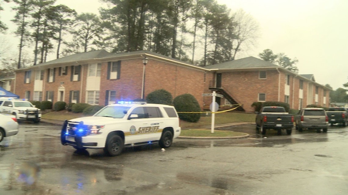 Three killed after shooting at Columbia apartment | wltx.com