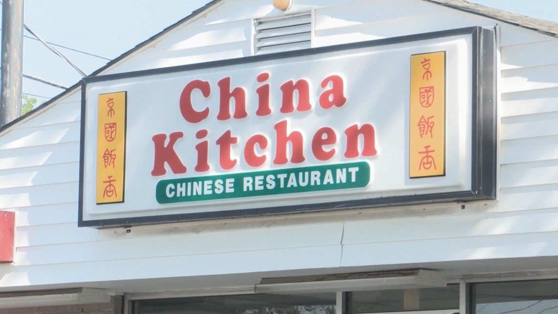 Columbia Chinese restaurant employee shoots, kills robber attacking his