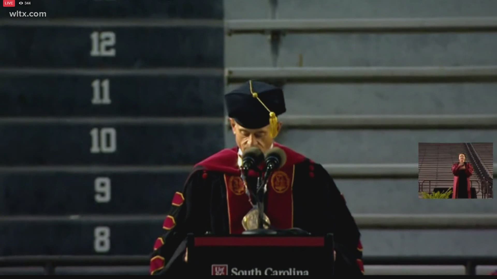 University of South Carolina President Bob Caslen mistakenly congratulated "University of California' graduates at