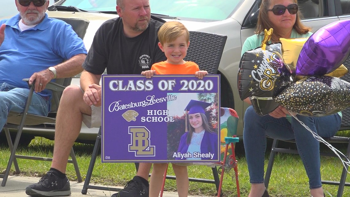 BatesburgLeesville Community honors Class of 2020 with Panther Prowl