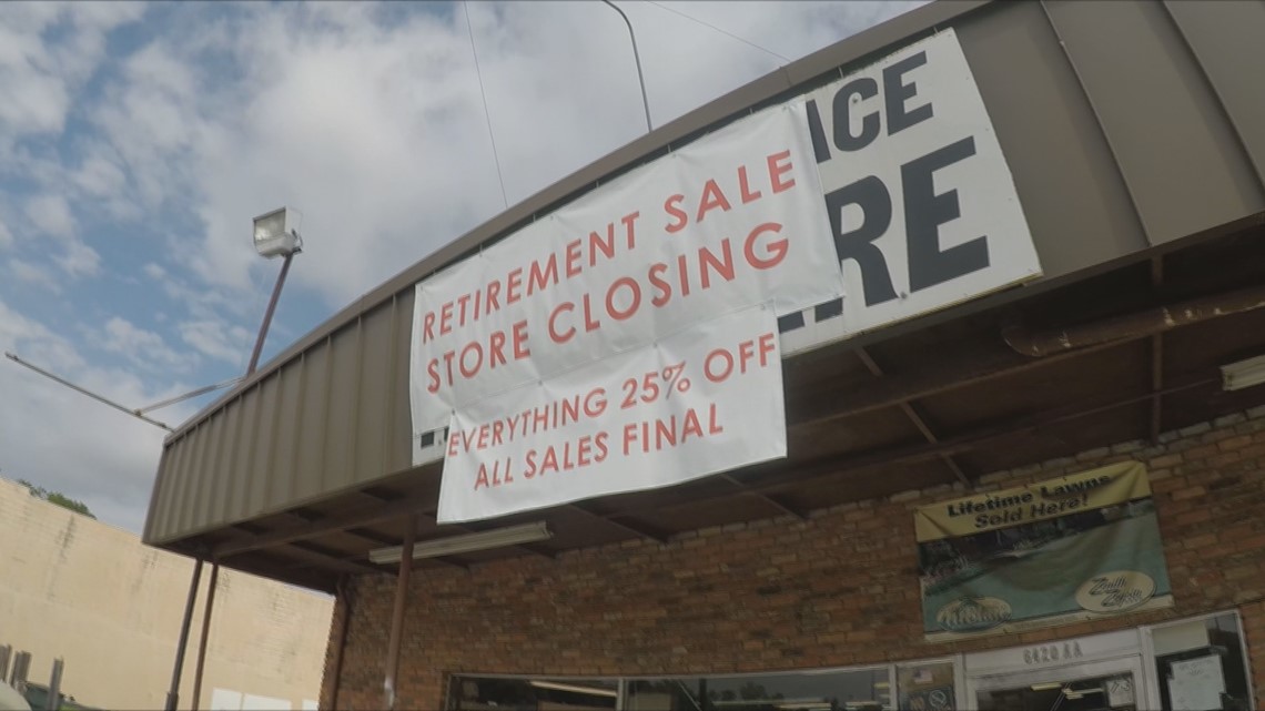 Columbia hardware store closing after 40 years