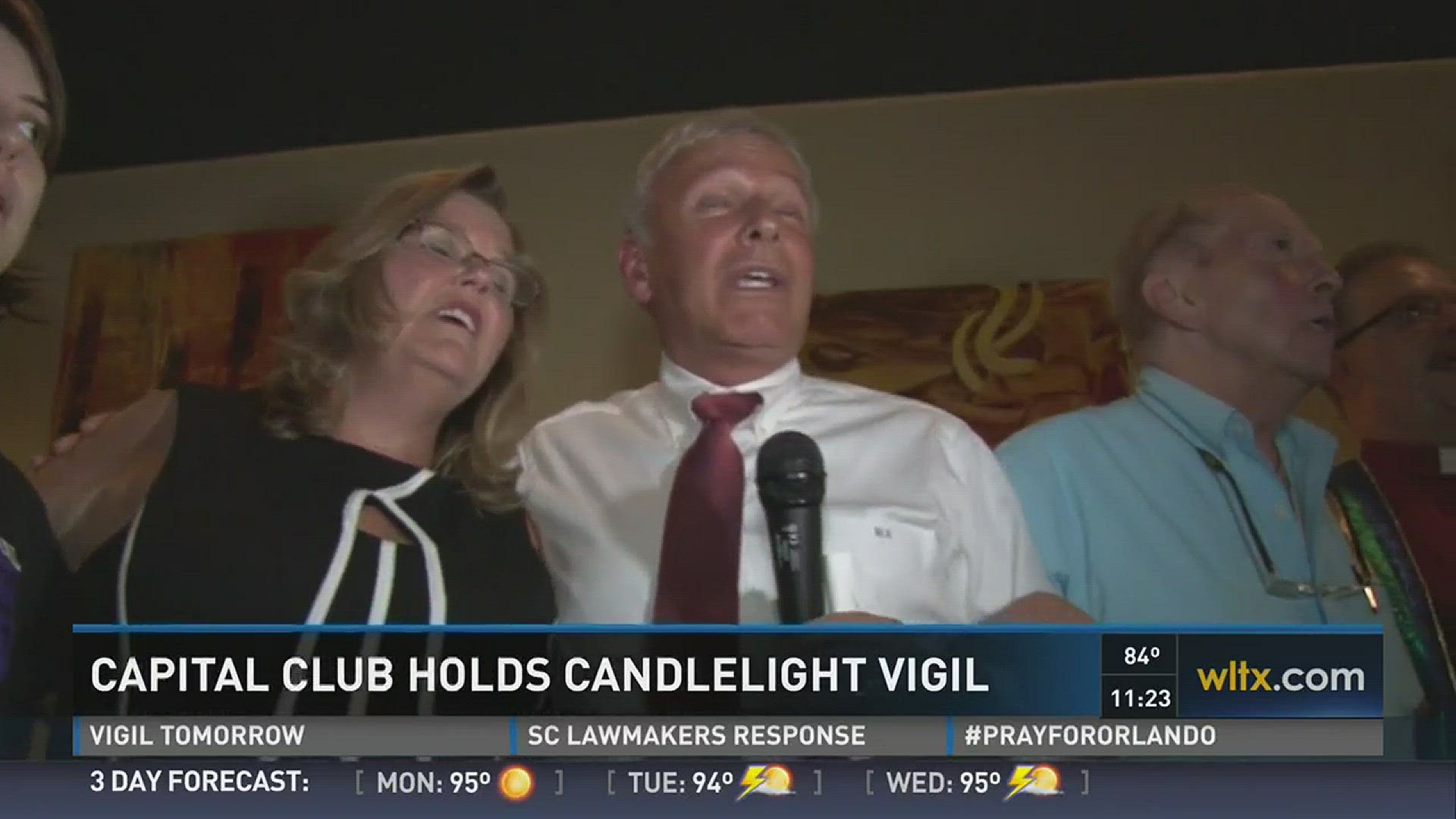 Columbia Gay Bar Holds Candlelight Vigil | wltx.com