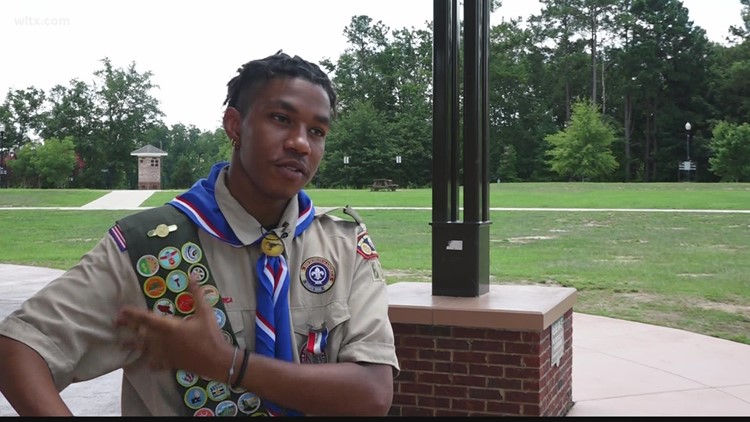 Teen doesn't let tumor prevent him from reaching Eagle Scout