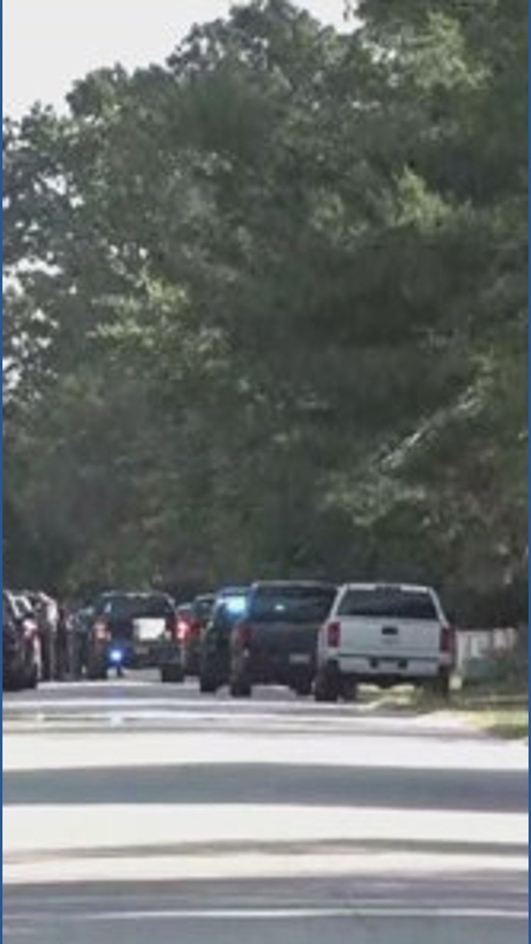 Hostages released, suspect still barricaded in Sumter | wltx.com