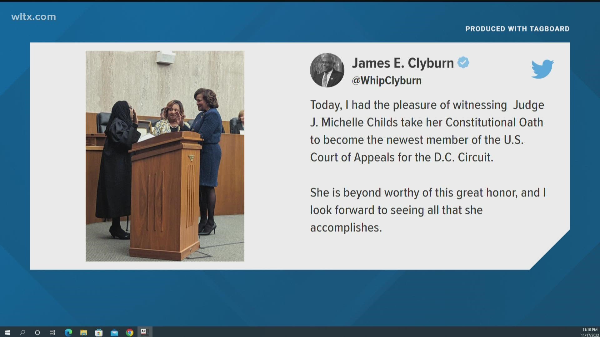 Judge Michelle Childs, a USC Law graduate, took the constitutional oath to become the newest member of the U.S. Court of Appeals for the DC Circuit.