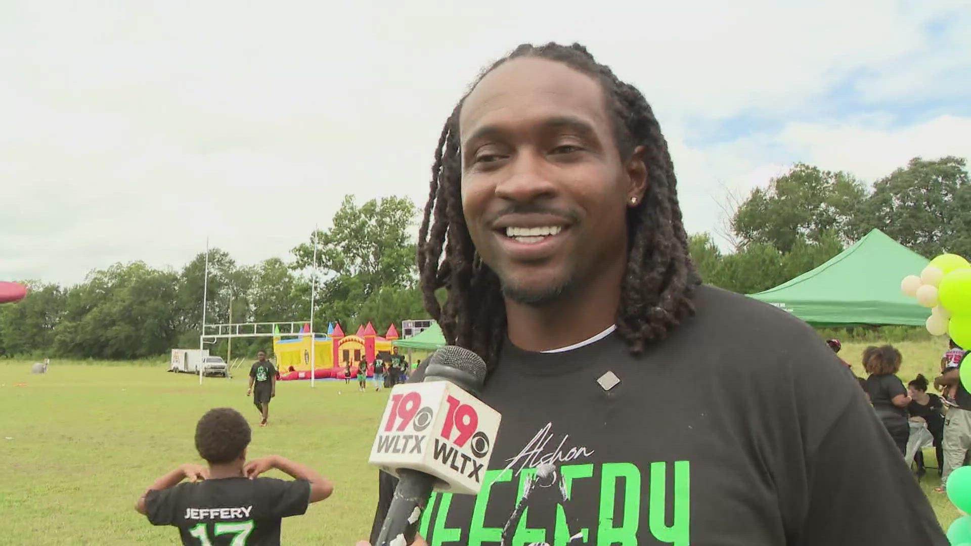 Alshon Jeffery hosts his annual football camp in St. Matthews, image size:1920x1080