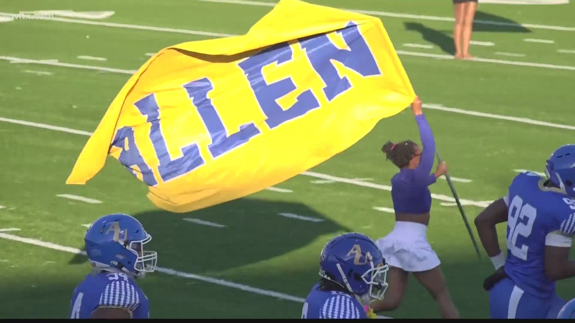 Video: The Allen high school football experience